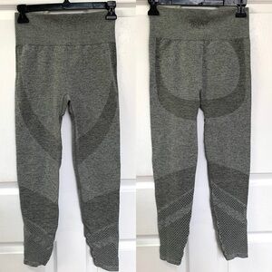 Victoria's Secret PINK Seamless Gray Laser Cut Leg Leggings S